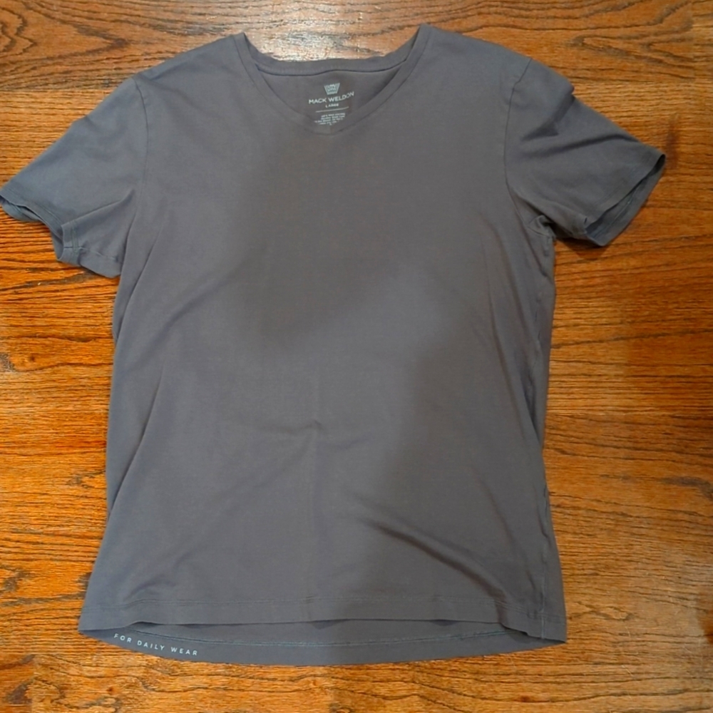 Mack Weldon gray large v-neck tshirt